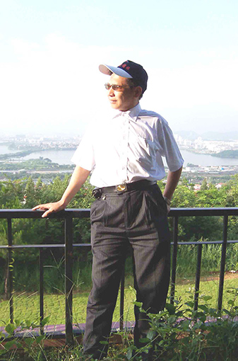 贺泉（泉声）生活照.jpg